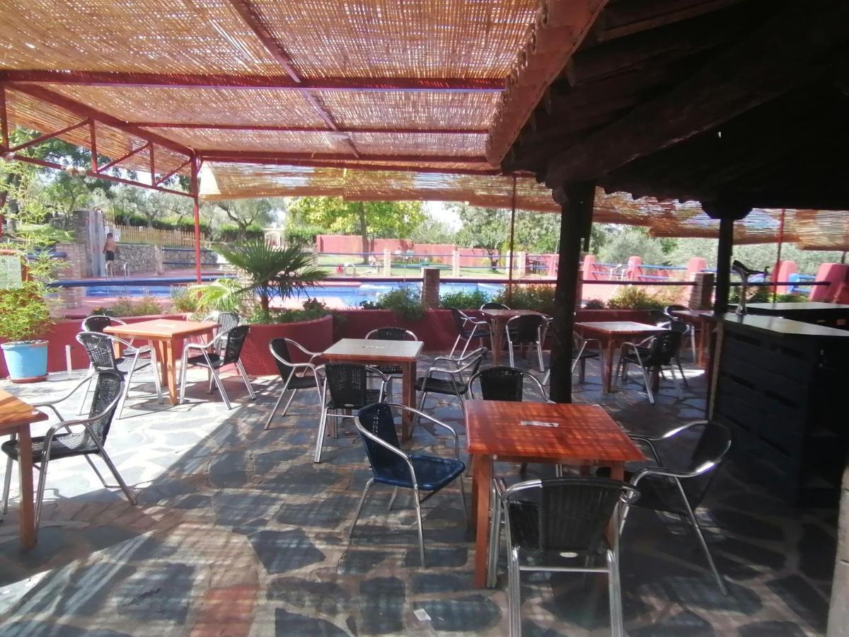 Complejo Aldea Vetonia Check Out Hasta Las 20H Parque De Mascotas Zonas Infantiles Ideal Grupos Parejas Familias Informate Apertura Piscina 1 De Mayo Hervás Eksteriør bilde